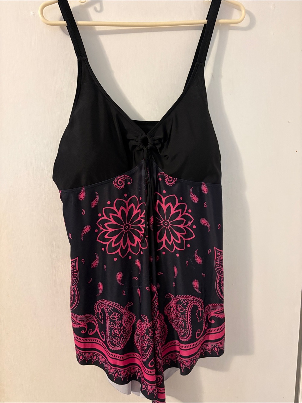 XL Black & Pink Floral Paisley Tankini Top